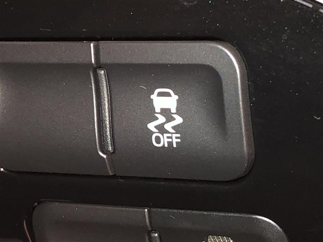 プリウス S 衝突軽減 4wd フルセグTV エアコン LEDヘッドライト バックガイドモニター クルコン 寒冷地仕様 ETC車載器 盗難防止システム メモリナビ パワーステアリング カーテンエアバック ABS(27枚目)