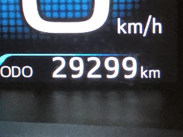 プリウス S 衝突軽減 4wd フルセグTV エアコン LEDヘッドライト バックガイドモニター クルコン 寒冷地仕様 ETC車載器 盗難防止システム メモリナビ パワーステアリング カーテンエアバック ABS(39枚目)