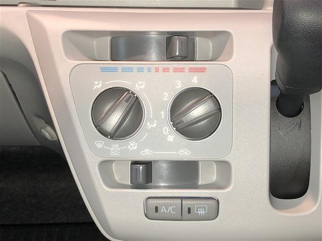 操作しやすいマニュアルエアコンです。