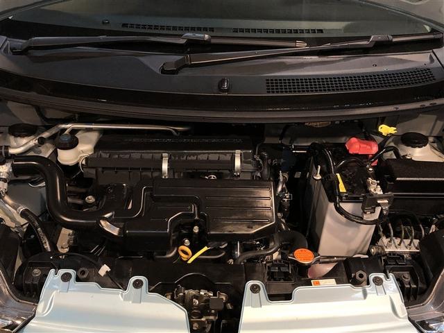 エンジンルームも念入りに清掃しております。