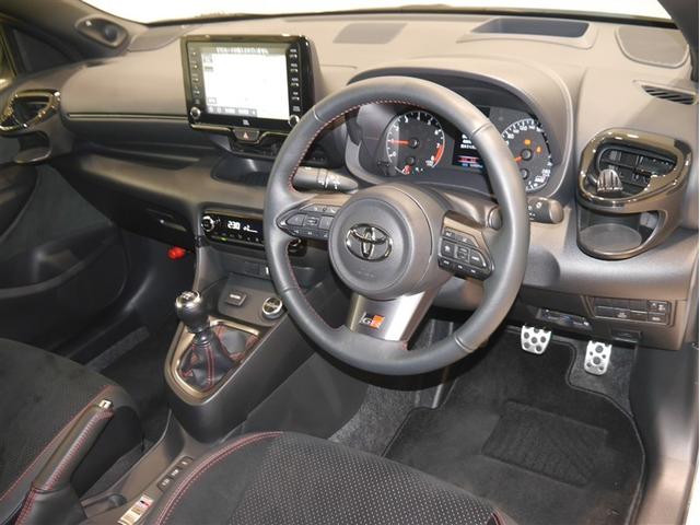 ＧＲヤリス ＲＺ　ファースト　エディション　メモリーナビ　ＬＥＤヘッドライト　寒冷地仕様　横滑り防止装置　バックカメラ　４ＷＤ　ＥＴＣ　アイドリングストップ　ミュージックプレイヤー接続可　衝突被害軽減システム　スマートキー　ドライブレコーダー（6枚目）