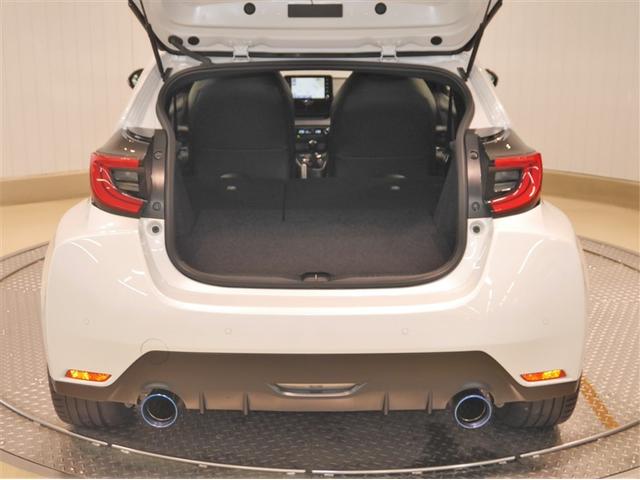 ＧＲヤリス ＲＺ　ファースト　エディション　メモリーナビ　ＬＥＤヘッドライト　寒冷地仕様　横滑り防止装置　バックカメラ　４ＷＤ　ＥＴＣ　アイドリングストップ　ミュージックプレイヤー接続可　衝突被害軽減システム　スマートキー　ドライブレコーダー（12枚目）