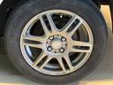 純正アルミホイールはデザインも良く精度は高め。走行安定性がとてもいいんです。