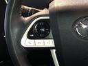 ステアリングスイッチで、安全運転!前方から目線を外さないように!