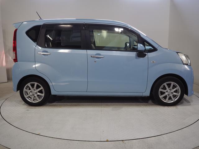 ムーヴ Ｘ　ＳＡ　４ＷＤ　夏冬タイヤ　ダイハツ純正ナビ　バックモニター　リモコンエンジンスターター　オートライト　オートエアコン　キーフリーシステム　アイドリングストップ　ＶＳＣ（横滑り抑制機能）（4枚目）