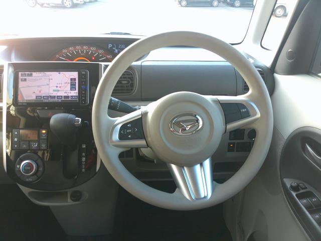 タント Ｘ　ＳＡＩＩＩ　４ＷＤ　両側スライドドア左電動　夏冬タイヤ　ダイハツ純正ナビ　バックモニター　スマートアシスト　オートエアコン　オートライト　リモコンエンジンスターター　運転席シートヒーター　アイドリングストップ（14枚目）