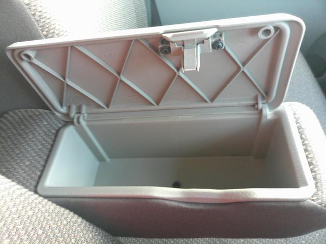 タント Ｘ　ＳＡＩＩＩ　４ＷＤ　両側スライドドア左電動　夏冬タイヤ　ダイハツ純正ナビ　バックモニター　スマートアシスト　オートエアコン　オートライト　リモコンエンジンスターター　運転席シートヒーター　アイドリングストップ（26枚目）