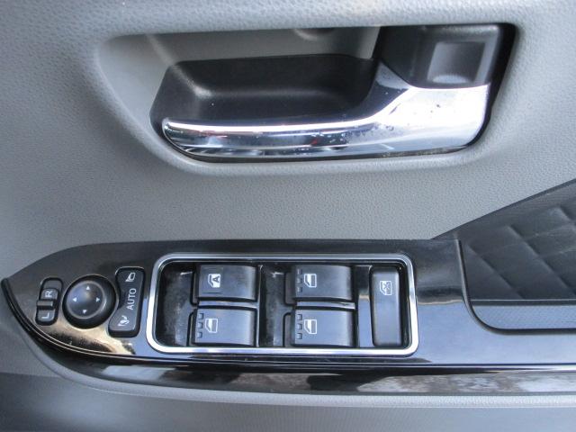 タント カスタムXセレクション 4WD 両側パワースライドドア ダイハツ純正ナビ バックモニター リモコンエンジンスターター 運転席助手席シートヒーター オートエアコン LEDヘッドライト オートライト アルミホイール(22枚目)