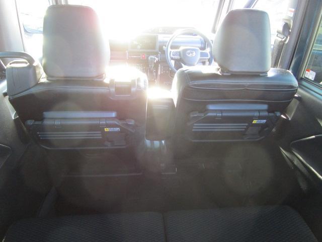 タント カスタムＲＳ　４ＷＤ　ターボ　両側パワースライドドア　ＬＥＤヘッドライト　オートライト　オートエアコン　オーディオレス　シートヒーター　前後コーナーセンサー　後席テーブル　アイドリングストップ（10枚目）