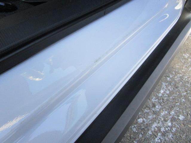 �^�]�ȃh�A���̕����ɃL�Y������܂��B