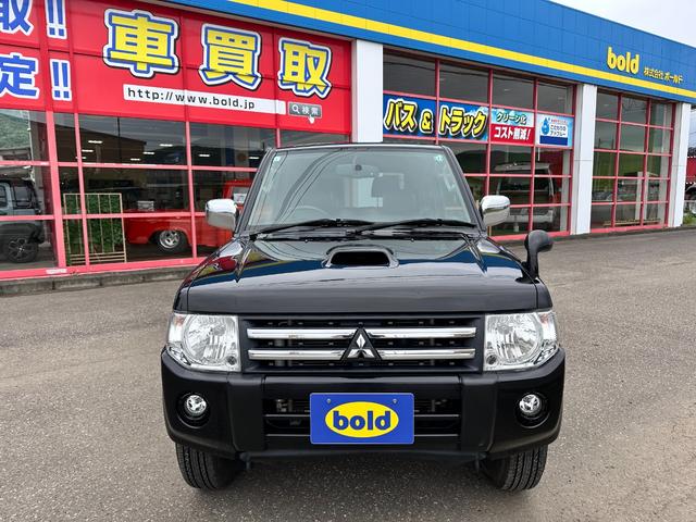 パジェロミニ ＶＲ　４ＷＤ　バックカメラ　キーレスエントリー　電動格納ミラー　シートヒーター　ＡＴ　盗難防止システム　ＡＢＳ　ＣＤ　ミュージックプレイヤー接続可　アルミホイール　衝突安全ボディ　エアコン　ＡＵＸ　ＰＷ（11枚目）