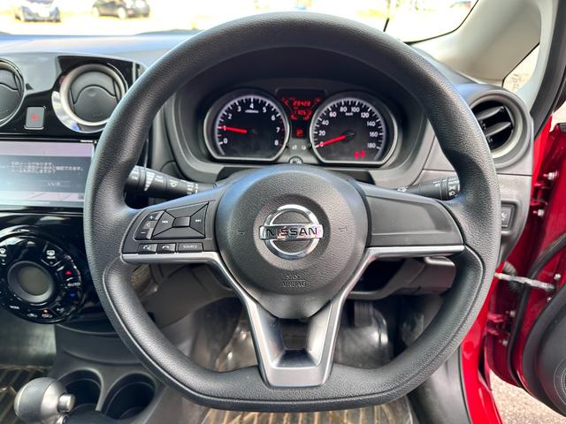 ノート X FOUR スマートセーフティエディション 4WD 全周囲カメラ ナビ クリアランスソナー レーンアシスト 衝突被害軽減システム アルミホイール オートライト スマートキー 電動格納ミラー CVT 盗難防止システム 衝突安全ボディ ABS(4枚目)