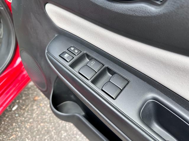 ノート X FOUR スマートセーフティエディション 4WD 全周囲カメラ ナビ クリアランスソナー レーンアシスト 衝突被害軽減システム アルミホイール オートライト スマートキー 電動格納ミラー CVT 盗難防止システム 衝突安全ボディ ABS(11枚目)