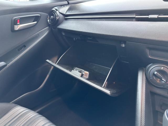 MAZDA2 15C 4WD バックカメラ ナビ クリアランスソナー レーンアシスト 衝突被害軽減システム オートライト LEDヘッドランプ スマートキー アイドリングストップ 電動格納ミラー AT 盗難防止システム(11枚目)