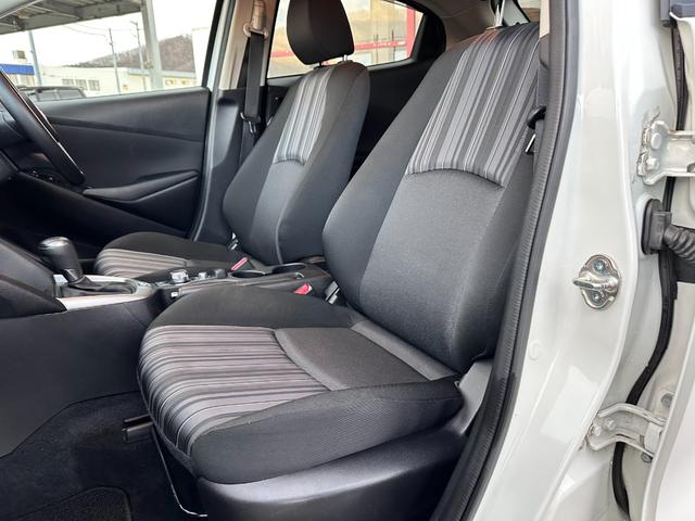 MAZDA2 15C 4WD バックカメラ ナビ クリアランスソナー レーンアシスト 衝突被害軽減システム オートライト LEDヘッドランプ スマートキー アイドリングストップ 電動格納ミラー AT 盗難防止システム(31枚目)