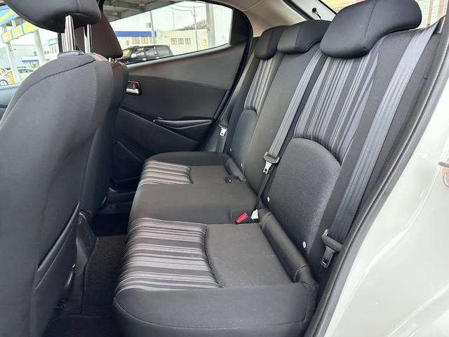 MAZDA2 15C 4WD バックカメラ ナビ クリアランスソナー レーンアシスト 衝突被害軽減システム オートライト LEDヘッドランプ スマートキー アイドリングストップ 電動格納ミラー AT 盗難防止システム(35枚目)