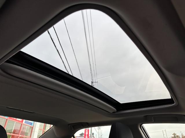 カムリ ハイブリッド Gパッケージ バックカメラ ナビ アルミホイール HID サンルーフ CVT スマートキー アイドリングストップ 電動格納ミラー 盗難防止システム パワーシート 衝突安全ボディ ABS ESC エアコン(8枚目)