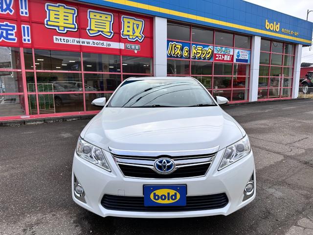 カムリ ハイブリッド Gパッケージ バックカメラ ナビ アルミホイール HID サンルーフ CVT スマートキー アイドリングストップ 電動格納ミラー 盗難防止システム パワーシート 衝突安全ボディ ABS ESC エアコン(13枚目)