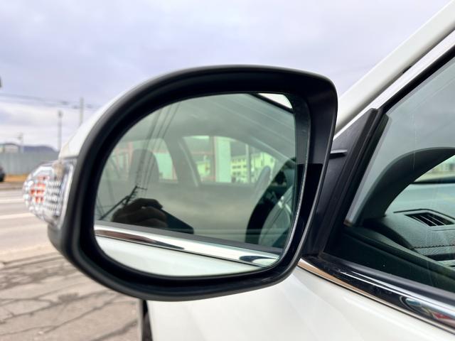 カムリ ハイブリッド Gパッケージ バックカメラ ナビ アルミホイール HID サンルーフ CVT スマートキー アイドリングストップ 電動格納ミラー 盗難防止システム パワーシート 衝突安全ボディ ABS ESC エアコン(38枚目)