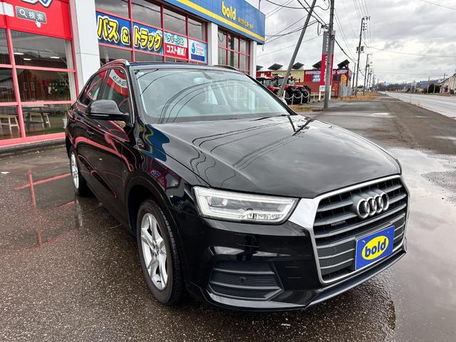 Ｑ３ ２．０ＴＦＳＩクワトロ１８０ＰＳ　４ＷＤ　バックカメラ　クリアランスソナー　ナビ　オートライト　ＨＩＤ　アルミホイール　スマートキー　アイドリングストップ　電動格納ミラー　ＡＴ　盗難防止システム　ＣＤ　ＡＢＳ　ＥＳＣ　エアコン（14枚目）