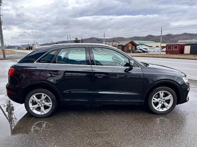 Ｑ３ ２．０ＴＦＳＩクワトロ１８０ＰＳ　４ＷＤ　バックカメラ　クリアランスソナー　ナビ　オートライト　ＨＩＤ　アルミホイール　スマートキー　アイドリングストップ　電動格納ミラー　ＡＴ　盗難防止システム　ＣＤ　ＡＢＳ　ＥＳＣ　エアコン（15枚目）