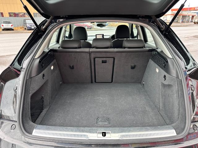 Ｑ３ ２．０ＴＦＳＩクワトロ１８０ＰＳ　４ＷＤ　バックカメラ　クリアランスソナー　ナビ　オートライト　ＨＩＤ　アルミホイール　スマートキー　アイドリングストップ　電動格納ミラー　ＡＴ　盗難防止システム　ＣＤ　ＡＢＳ　ＥＳＣ　エアコン（20枚目）