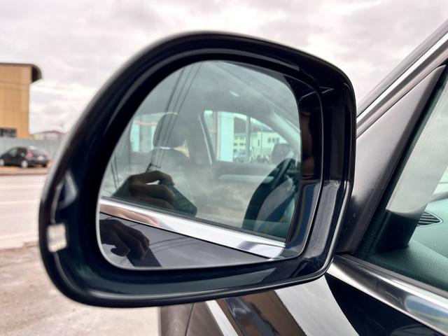 Ｑ３ ２．０ＴＦＳＩクワトロ１８０ＰＳ　４ＷＤ　バックカメラ　クリアランスソナー　ナビ　オートライト　ＨＩＤ　アルミホイール　スマートキー　アイドリングストップ　電動格納ミラー　ＡＴ　盗難防止システム　ＣＤ　ＡＢＳ　ＥＳＣ　エアコン（25枚目）
