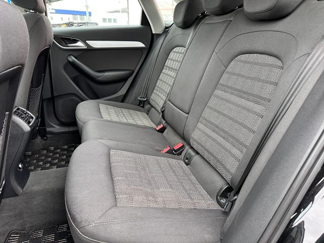 Ｑ３ ２．０ＴＦＳＩクワトロ１８０ＰＳ　４ＷＤ　バックカメラ　クリアランスソナー　ナビ　オートライト　ＨＩＤ　アルミホイール　スマートキー　アイドリングストップ　電動格納ミラー　ＡＴ　盗難防止システム　ＣＤ　ＡＢＳ　ＥＳＣ　エアコン（39枚目）