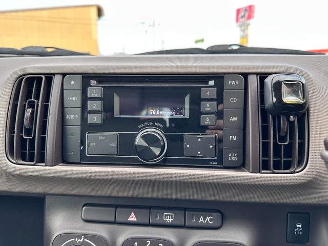 パッソ Ｘ　４ＷＤ　スマートキー　電動格納ミラー　ＣＶＴ　衝突安全ボディ　ベンチシート　ＡＢＳ　ＥＳＣ　ＣＤ　ＵＳＢ　ミュージックプレイヤー接続可　エアコン　パワーステアリング　パワーウィンドウ　運転席エアバッグ（5枚目）