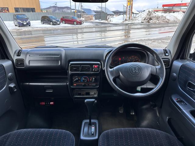 バモス ターボ　４ＷＤ　両側スライドドア　ＡＴ　アルミホイール　衝突安全ボディ　エアコン　パワーステアリング　パワーウィンドウ（3枚目）