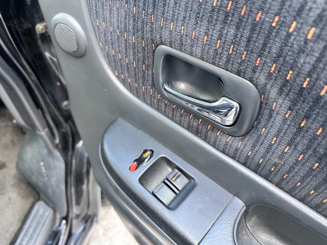 バモス ターボ　４ＷＤ　両側スライドドア　ＡＴ　アルミホイール　衝突安全ボディ　エアコン　パワーステアリング　パワーウィンドウ（32枚目）