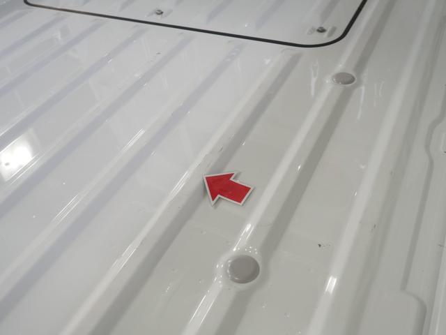 ハイゼットトラック スタンダード　パートタイム４ＷＤ　スマートアシスト　ＣＶＴ　ＡＭ／ＦＭラジオ　前後コーナーセンサー　アイドリングストップ（35枚目）