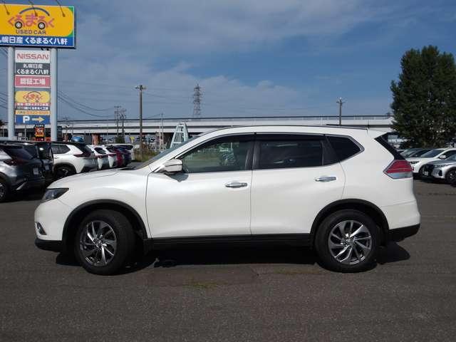 エクストレイル ２．０　２０Ｘｔｔ　エマージェンシーブレーキパッケージ　２列車　４ＷＤ　メーカーナビ＆全周囲モニター（3枚目）