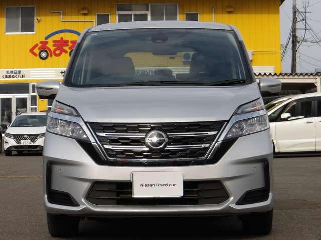 セレナ ２．０　ＸＶ　４ＷＤ　純正ナビ＆全周囲モニター（2枚目）