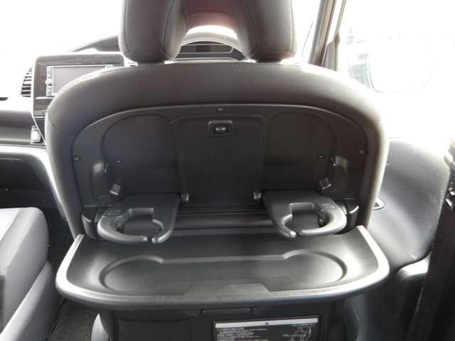 セレナ ２．０　ＸＶ　４ＷＤ　純正ナビ＆全周囲モニター（19枚目）