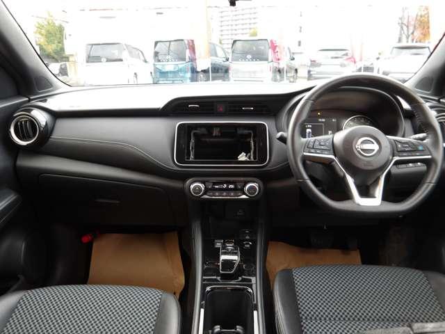 キックス １．２　Ｘ　ＦＯＵＲ　９０周年記念車　（ｅ－ＰＯＷＥＲ）　４ＷＤ　当社社用車アップ（3枚目）