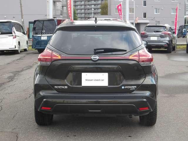 キックス １．２　Ｘ　ＦＯＵＲ　９０周年記念車　（ｅ－ＰＯＷＥＲ）　４ＷＤ　当社社用車アップ（5枚目）