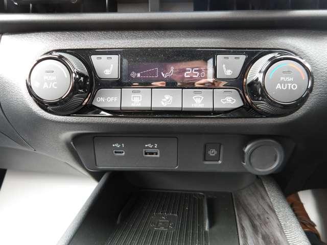 オーラ 1.2 G FOUR レザーエディション 4WD 当社試乗車アップ(13枚目)