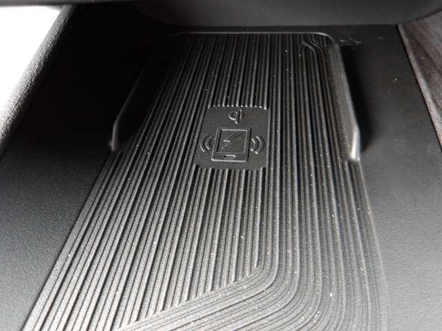 オーラ 1.2 G FOUR レザーエディション 4WD 当社試乗車アップ(19枚目)