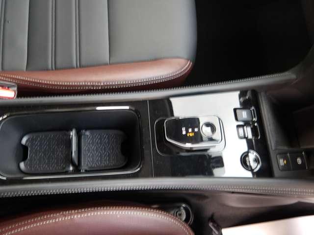 キックス １．２　Ｘ　ＦＯＵＲ　ツートーン　インテリアエディション（ｅ－ＰＯＷＥＲ）　４ＷＤ　当社試乗車アップ（11枚目）