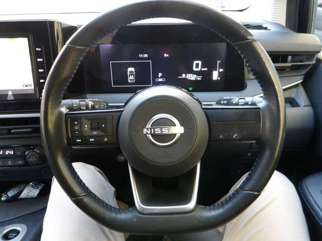 ノート １．２　ＡＵＴＥＣＨ　クロスオーバー　ＦＯＵＲ　４ＷＤ　純正９インチナビ＆全周囲モニター（8枚目）