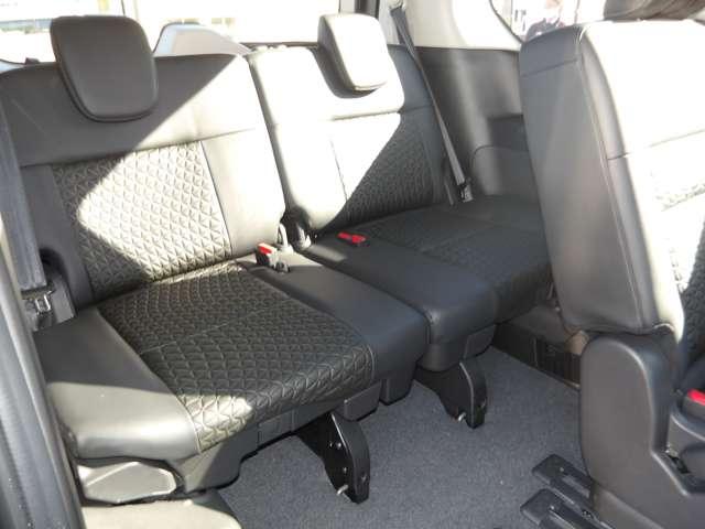 セレナ 2.0 ハイウェイスターV 4WD 法定12ヶ点検整備渡しです!(19枚目)