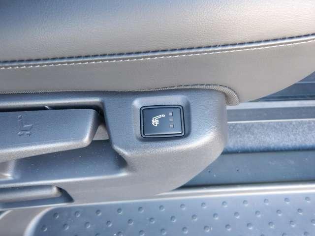 セレナ 2.0 ハイウェイスターV 4WD 法定12ヶ点検整備渡しです!(20枚目)