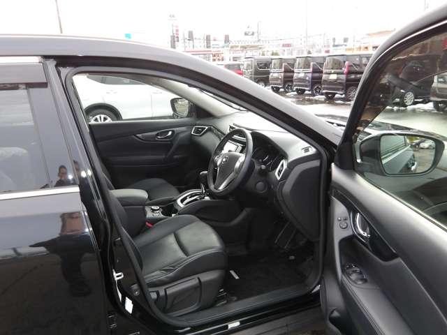 エクストレイル ２．０　２０Ｘ　エマージェンシーブレーキパッケージ　２列車　４ＷＤ　フルセグ純正ナビ・ＥＴＣ（6枚目）