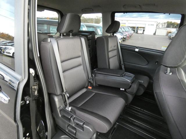 セレナ ハイウェイスター Vセレクション 4WD(10枚目)