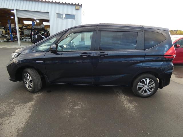 フリードハイブリッド ハイブリッド・Gホンダセンシング 4WD(5枚目)