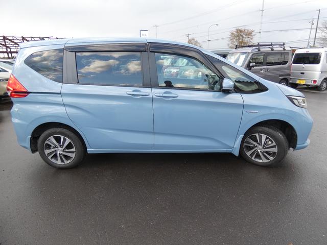 フリード+ハイブリッド ハイブリッドG・ホンダセンシング 4WD(4枚目)