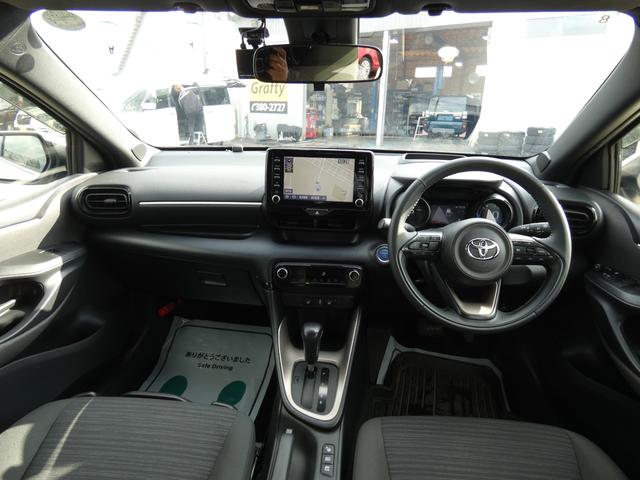 ヤリス ハイブリッドＺ　４ＷＤ（13枚目）