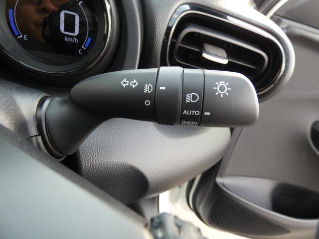 ヤリス ハイブリッドＺ　４ＷＤ（25枚目）