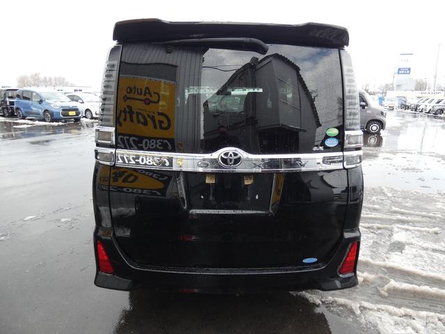 ヴォクシー ＺＳ　煌　４ＷＤ（3枚目）